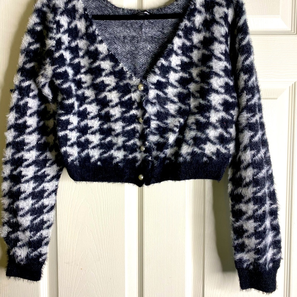 Fashion Nova “Oh you Hound” Set (black and off white) SZ M